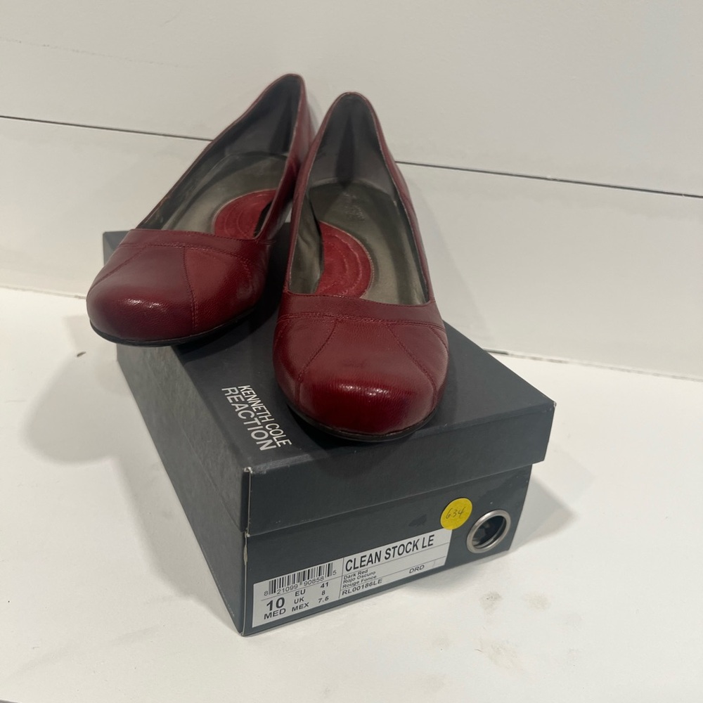 Kenneth Cole Reaction Red Flats Elegant heels